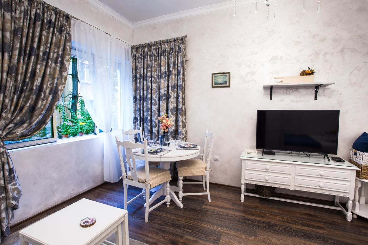 Top Center Designer Studio 1 Minute To Ndk&Vitosha By Flat Mаnager София Экстерьер фото